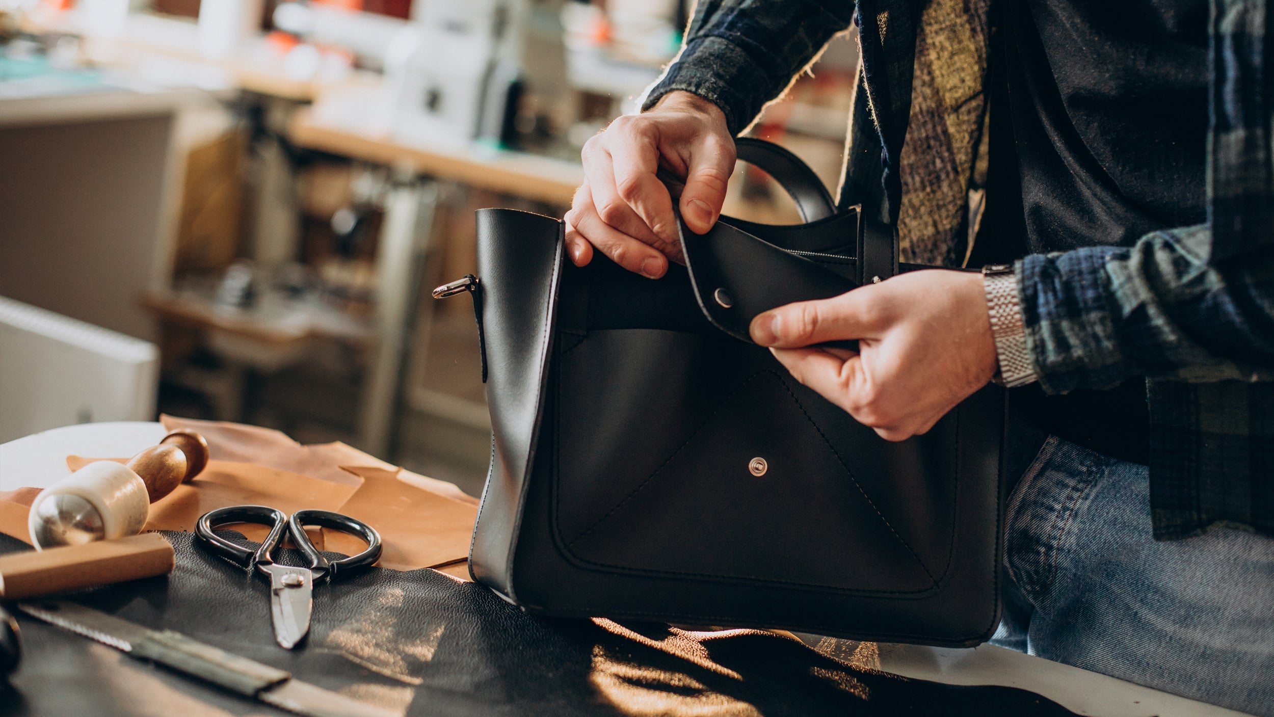 DE CE O GEANTĂ BINE FĂCUTĂ DUREAZĂ O VIAȚĂ?